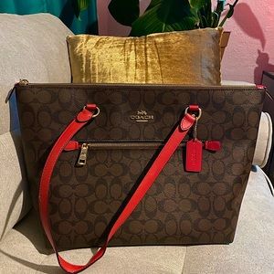 Coach zipper tote